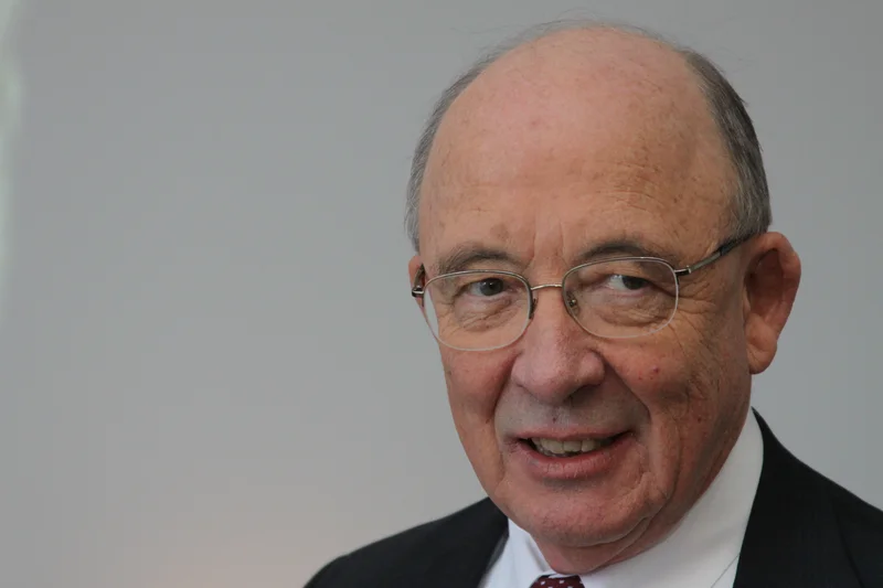 1939 – Dale T. Mortensen, American Economist