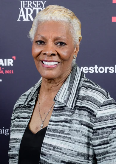 1940 – Dionne Warwick, American Singer