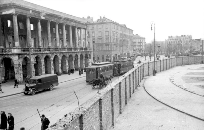 1940 – Holocaust in Poland: The Warsaw Ghetto is established