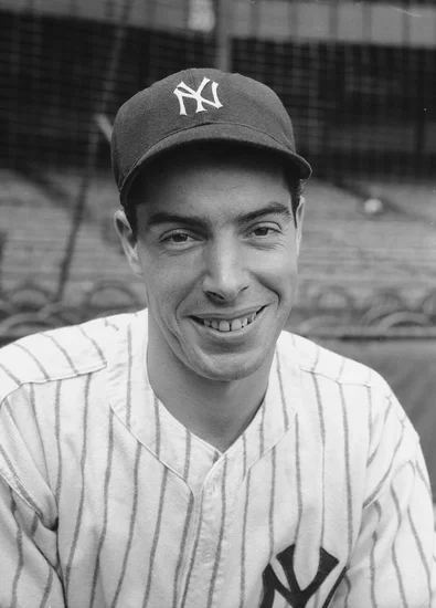 1941 – DiMaggio