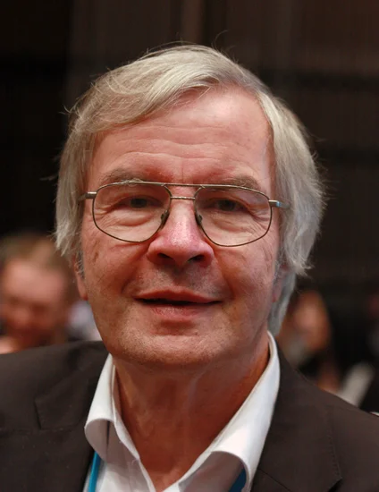 1941 – Theodor Hänsch Born