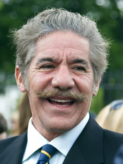 1943 – Geraldo Rivera Born in New York