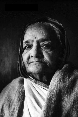1944 – Kasturba Gandhi Dies