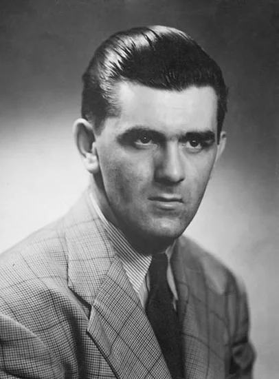 1944 – NHL Record-Setting Performance