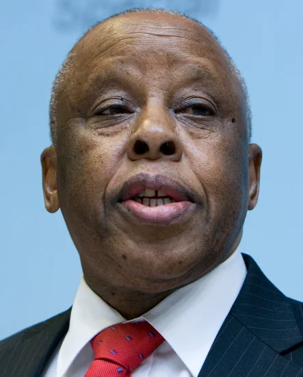 1945 – Festus Mogae, Botswana President