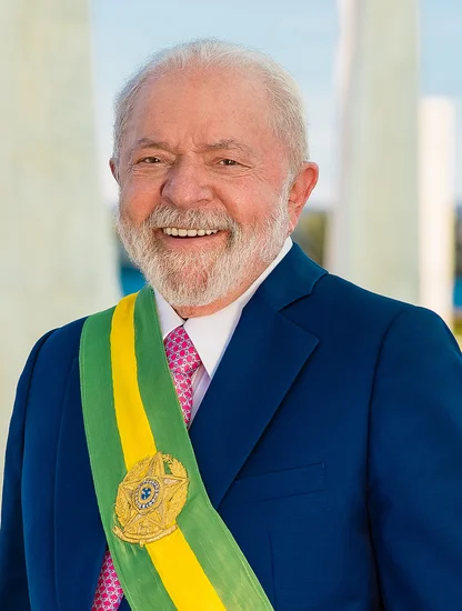 1945 – Luiz Inácio Lula da Silva Born