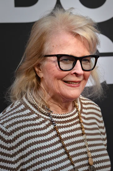 1946 – Candice Bergen Born