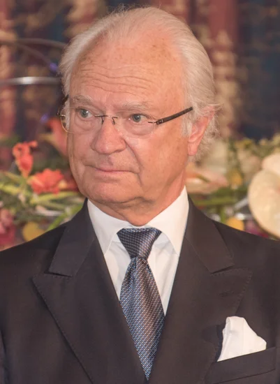 1946 – King Carl XVI Gustaf Born
