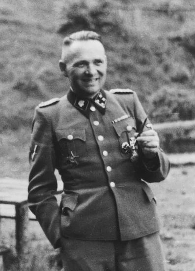 1946 – Rudolf Höss Captured by British Forces