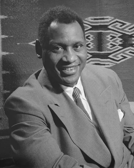 1949 – Paul Robeson Performs at Peekskill