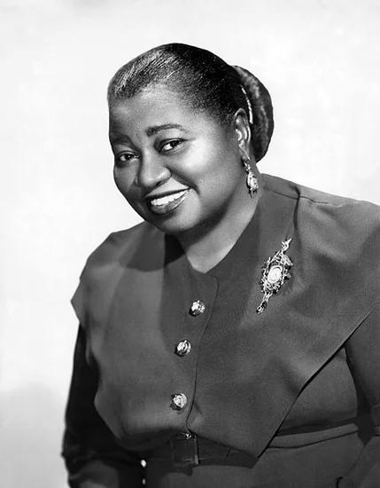 1952 – Hattie McDaniel