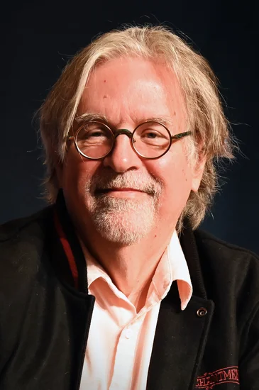 1954 – Matt Groening Born