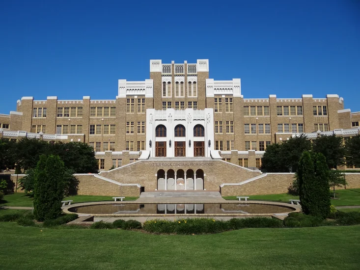 1955 – Central High School in Little Rock Integrated