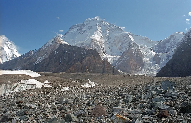 1957 – First Ascent of Broad Peak