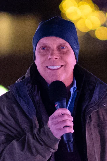 1958 – Scott Hamilton Born