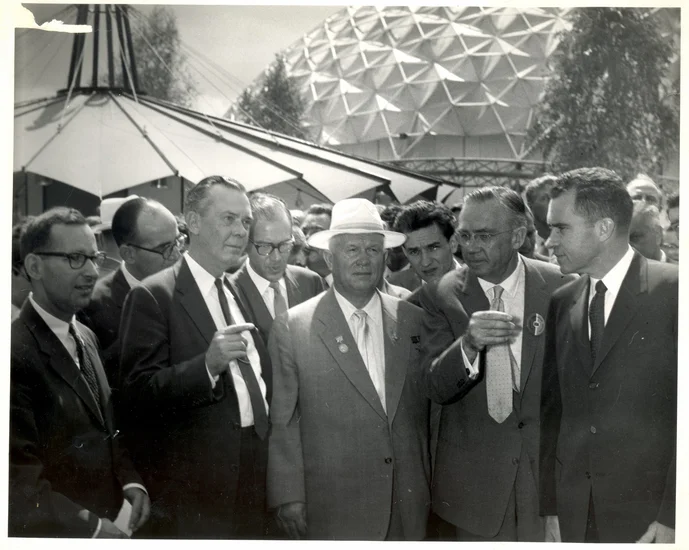 1959 – Nixon-Khrushchev Kitchen Debate
