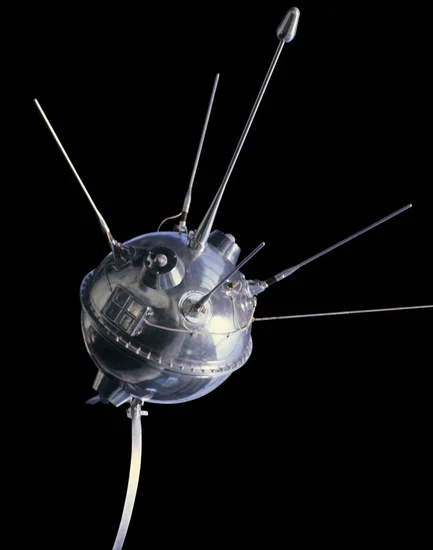 1959 – Soviet Union Launches Luna 1 Spacecraft
