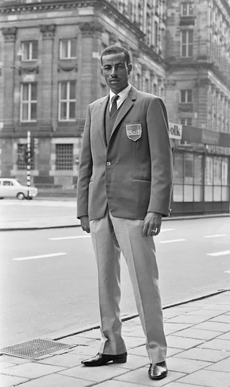 1960 – Abebe Bikila Wins Olympic Marathon