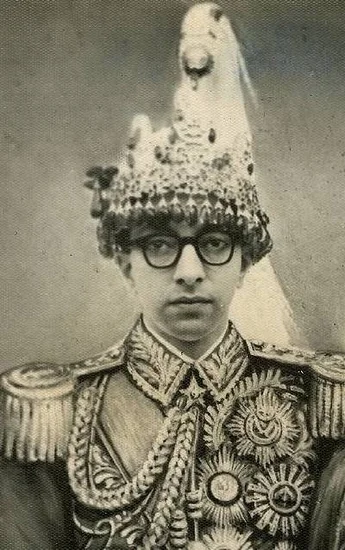 1960 – King Mahendra Suspends Nepal
