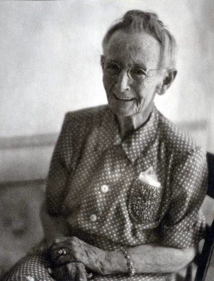 1961 – Grandma Moses Dies