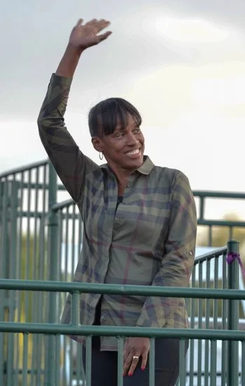 1962 – Jackie Joyner-Kersee Born