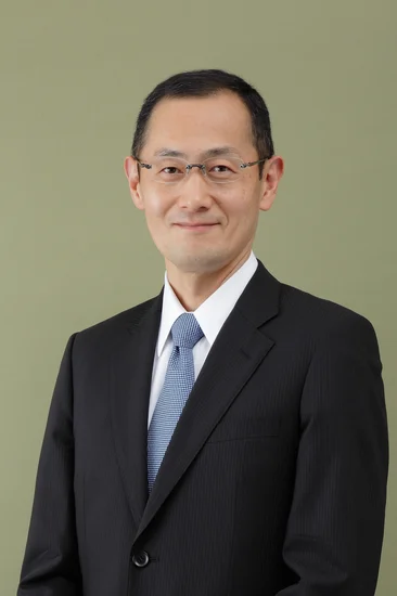 1962 – Shinya Yamanaka Born