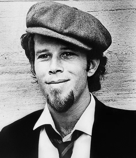 1963 – Tom Waits Born
