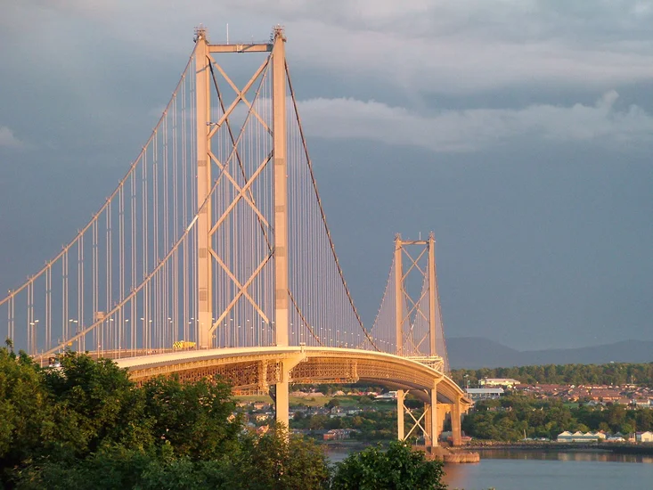 1964 – Forth Road Bridge Opens