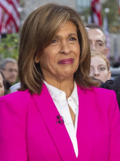 1964 – Hoda Kotb Born