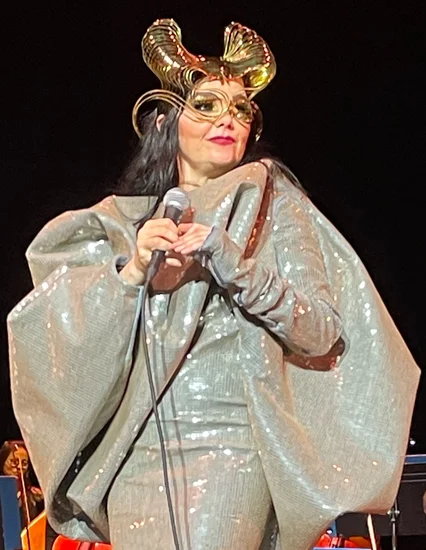 1965 – Björk Born