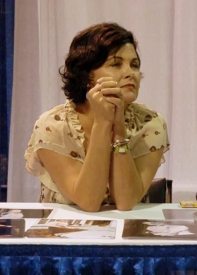 1965 – Sherilyn Fenn, Television Icon