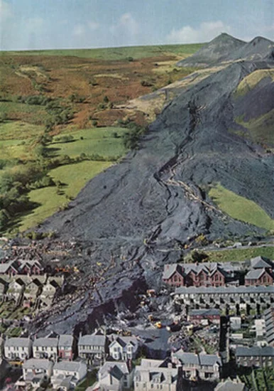 1967 – Welsh Mining Disaster Kills 144 People