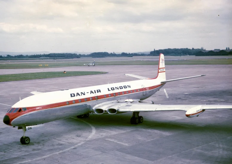 1970 – Dan-Air Flight 1903 Crashes in Spain