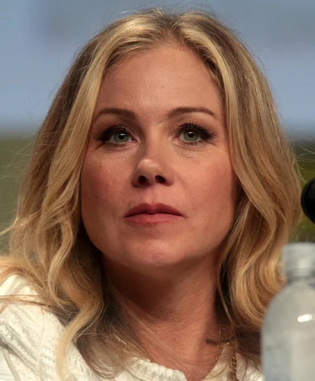 1971 – Christina Applegate Born
