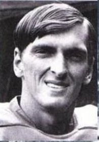 1971 – Chuck Hughes Dies During NFL Game