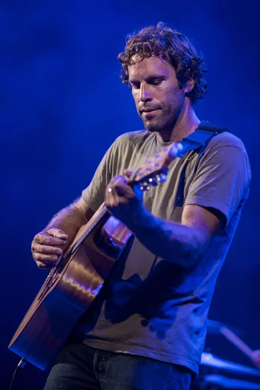 1975 – Jack Johnson Born