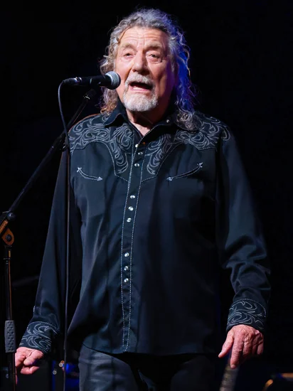 1977 – Robert Plant Born