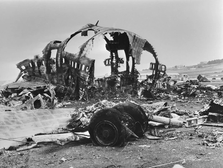 1977 – Tenerife Airport Disaster