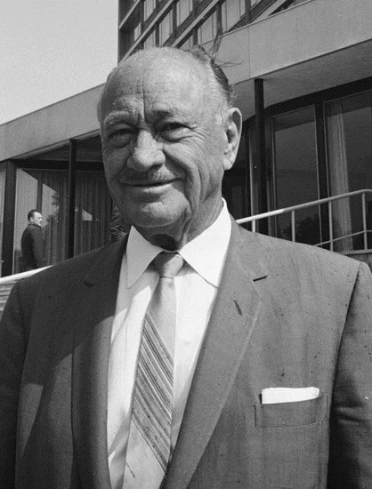 1979 – Conrad Hilton Dies
