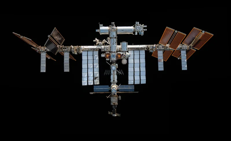 1981 – International Space Station Loses Control
