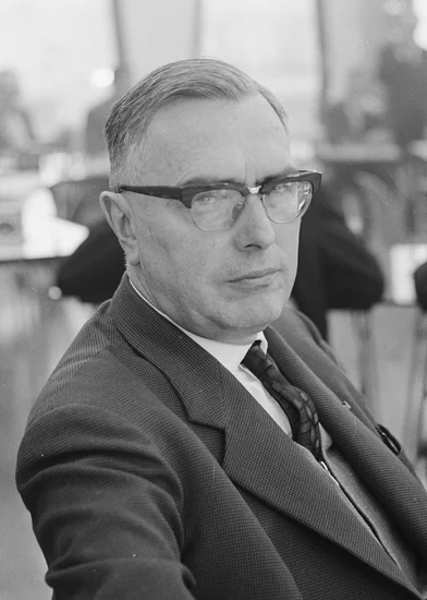 1981 – Max Euwe Dies