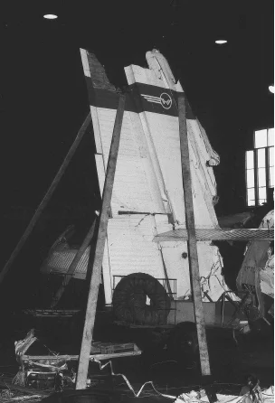 1982 – Widerøe Flight 933 Crashes in Barents Sea