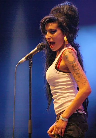 1983 – Amy Winehouse Born