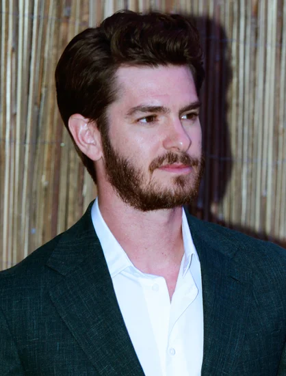 1983 – Andrew Garfield Born