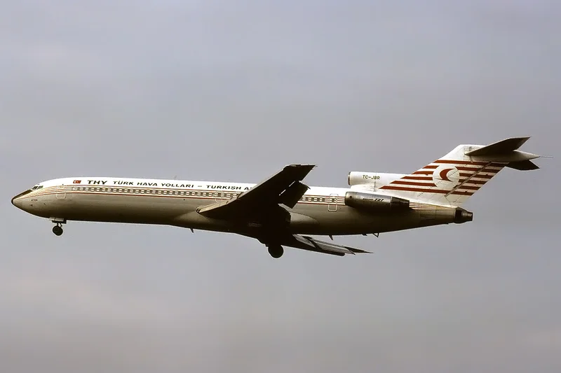 1983 – Turkish Airlines Flight 158 Crashes