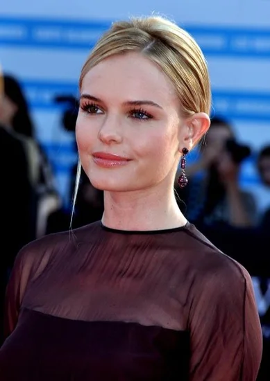 1984 – Kate Bosworth Born in California