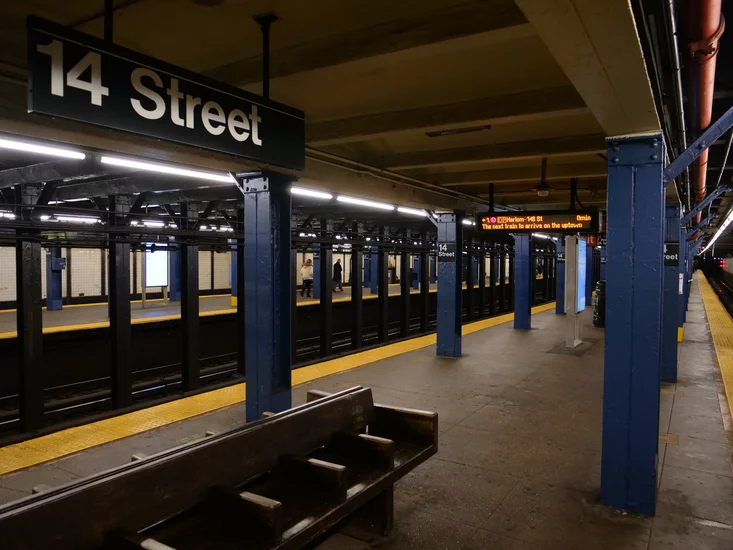1984 – Subway Vigilante Incident in New York