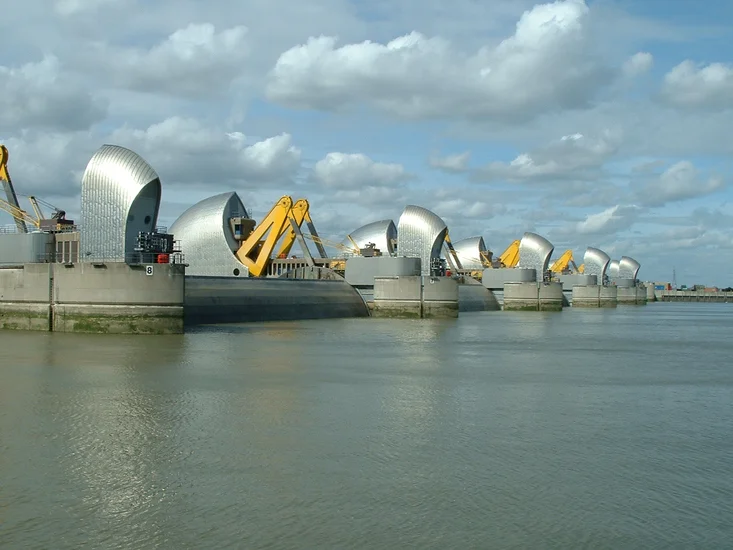 1984 – Thames Barrier Flood Protection System