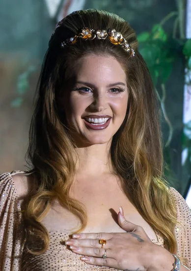 1985 – Lana Del Rey Born