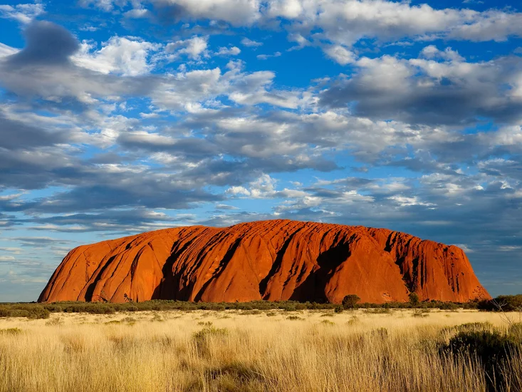 1985 – Uluru Returned to Aboriginal Owners